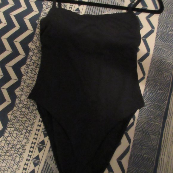 New/one piece bathing suit - Picture 6 of 8